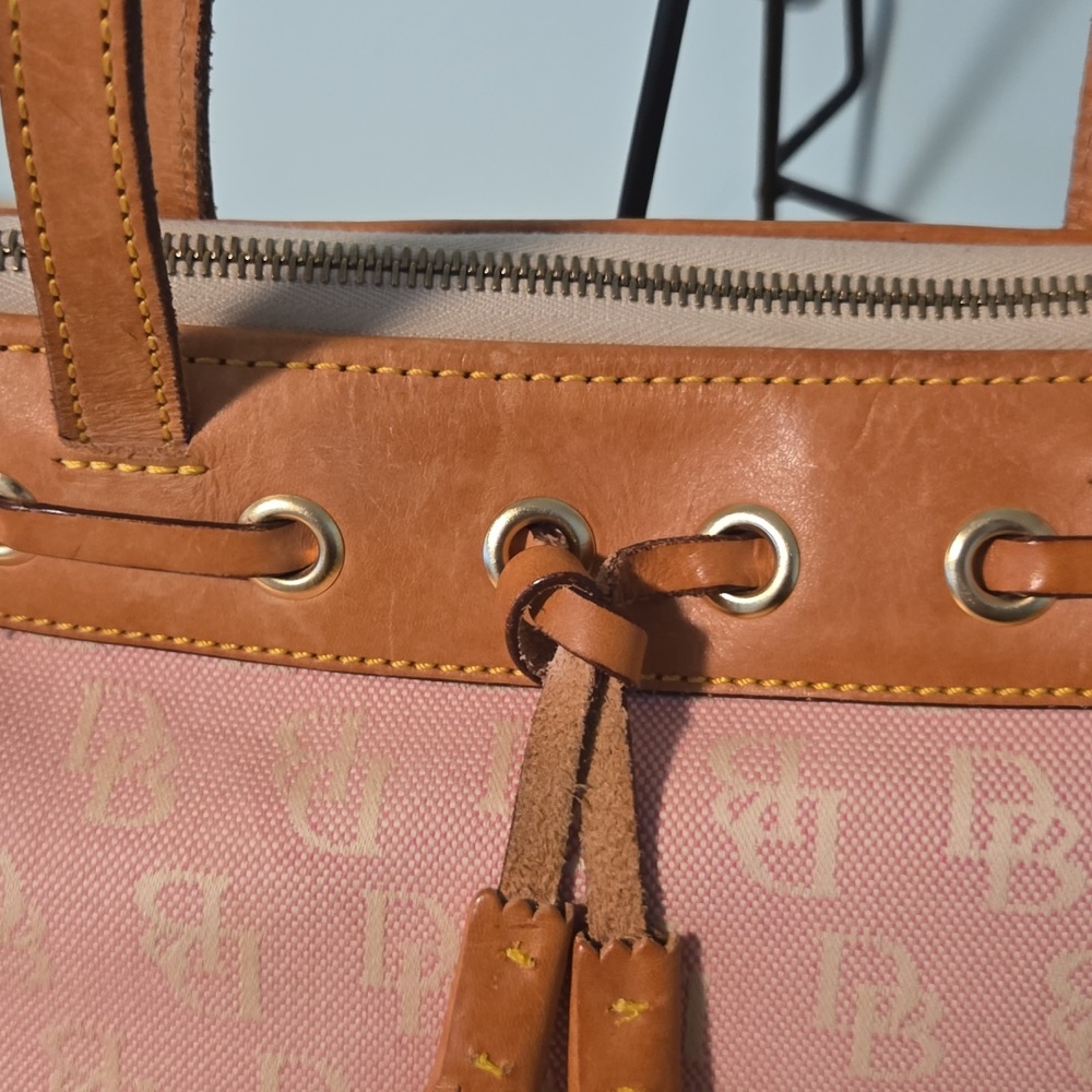 Dooney & Bourke Vintage 12x7 Monogrammed Shoulder Bag (#85) - Picture 3 of 12